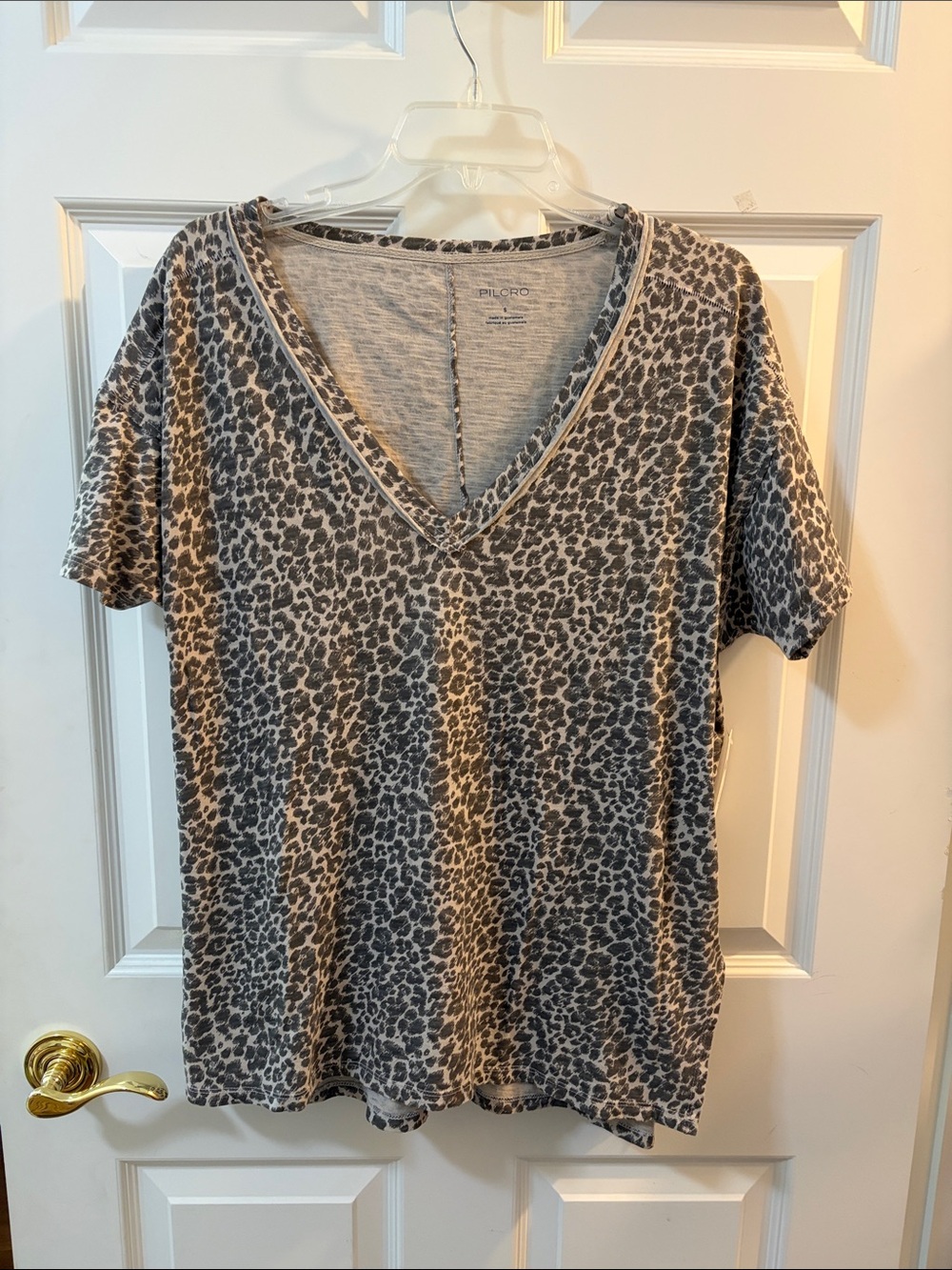 Pilcro Short Sleeve V-Neck Leopard Print Tee in Gray and Cream